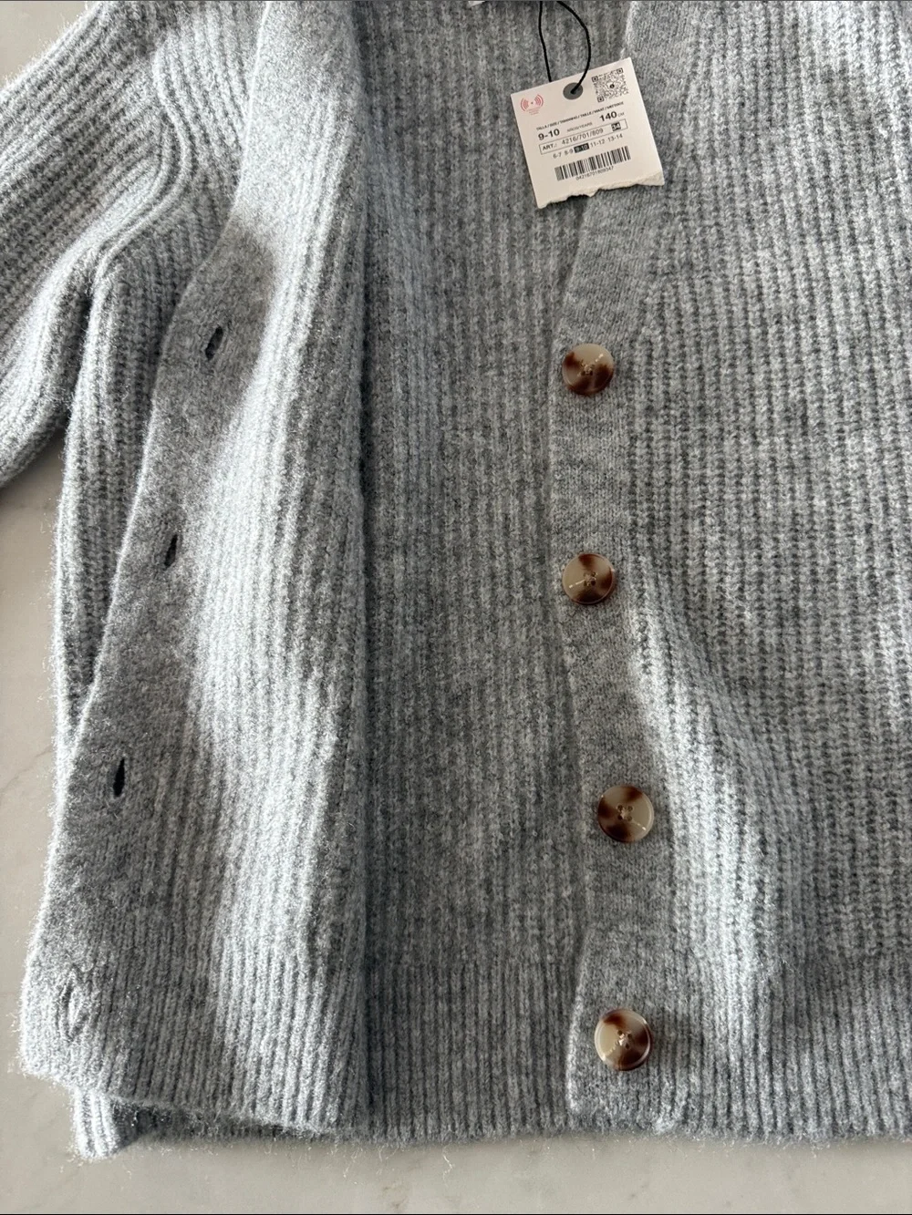 ZARA Gray Ribbed V-Neck Button-Up Cardigan